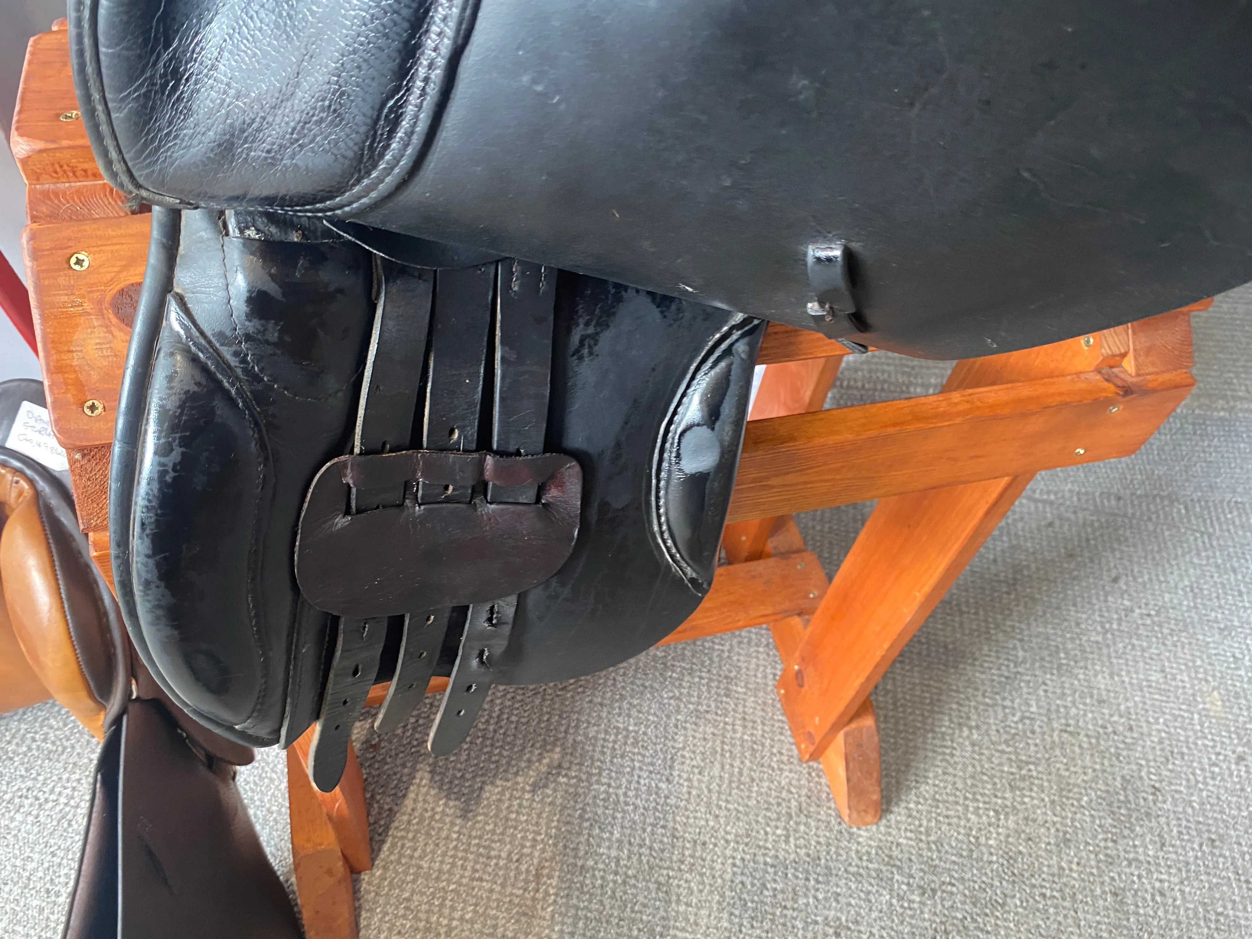 #1861 18" M&J Saddlery GP XW