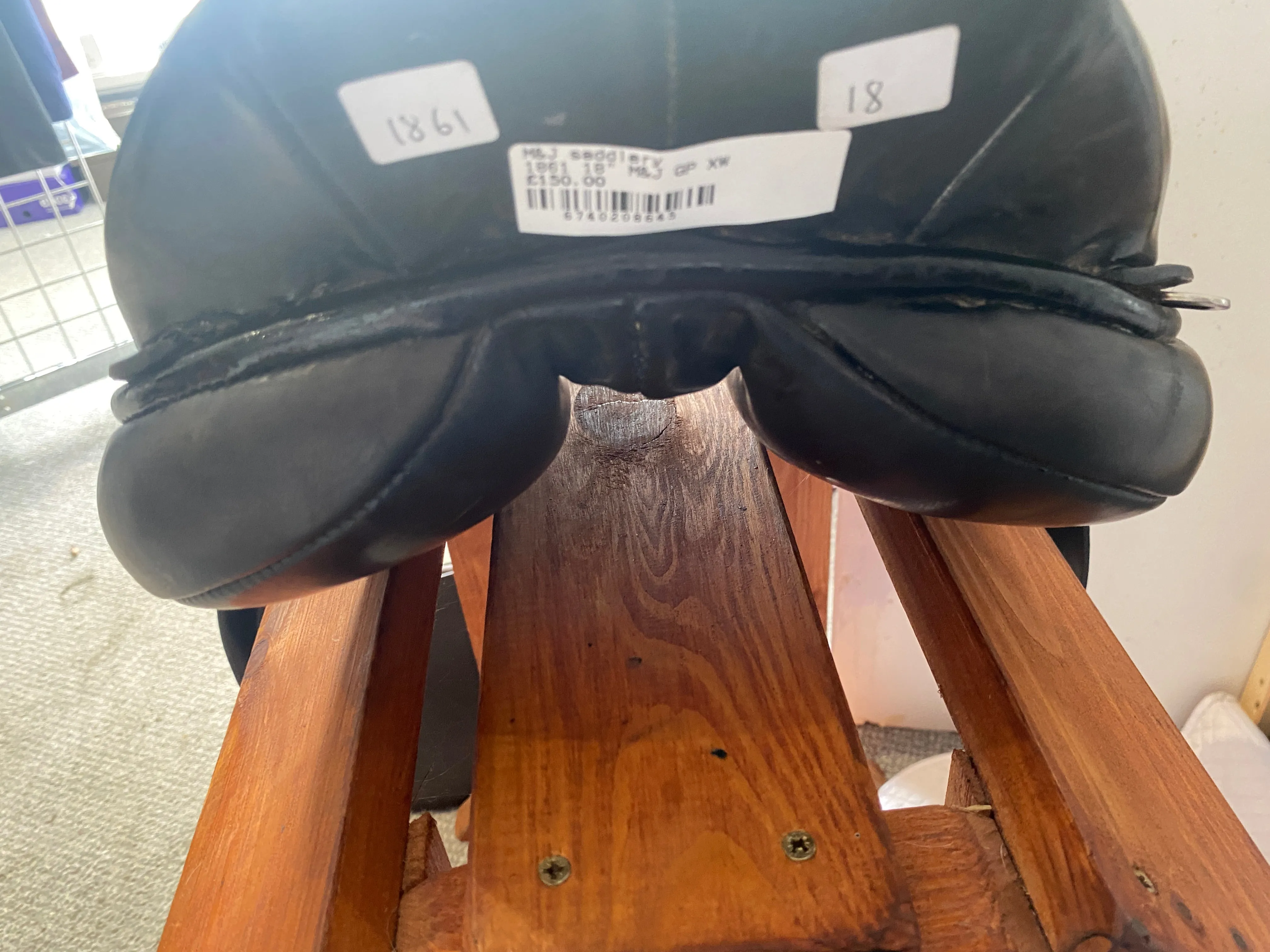 #1861 18" M&J Saddlery GP XW