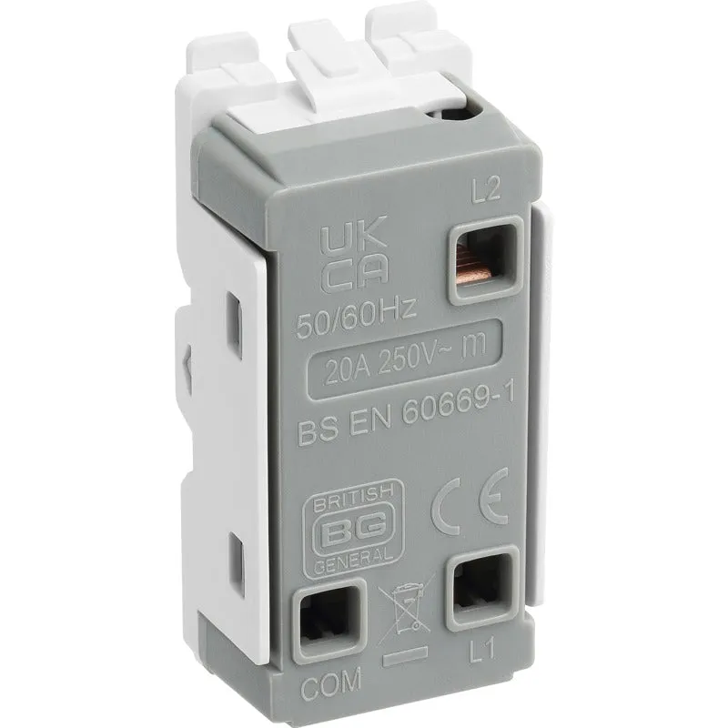 BG R14C Nexus Grid 20A SP 2-Way Retractive (PRESS) Centre Off - White