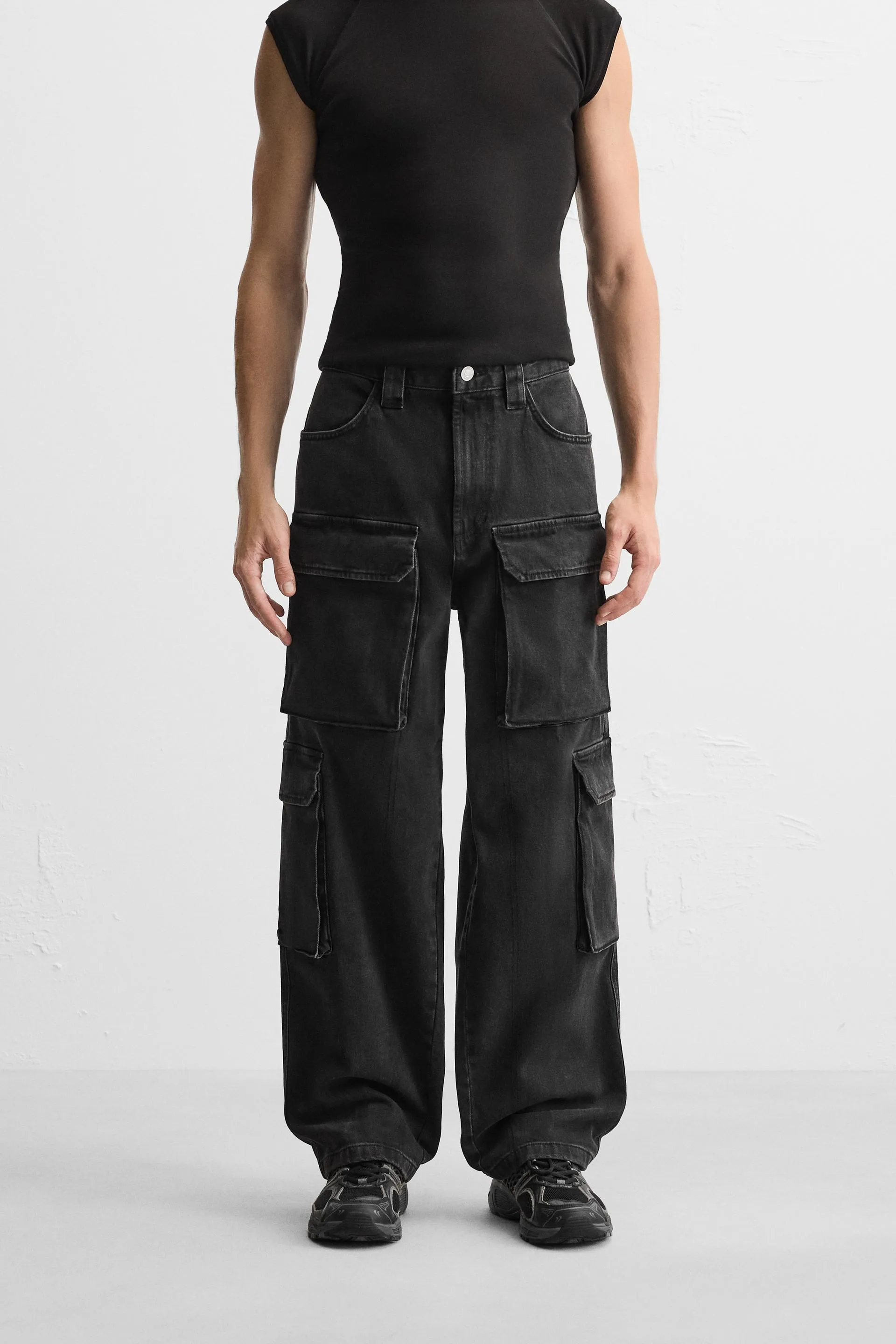 CARGO POCKET DENIM TROUSERS