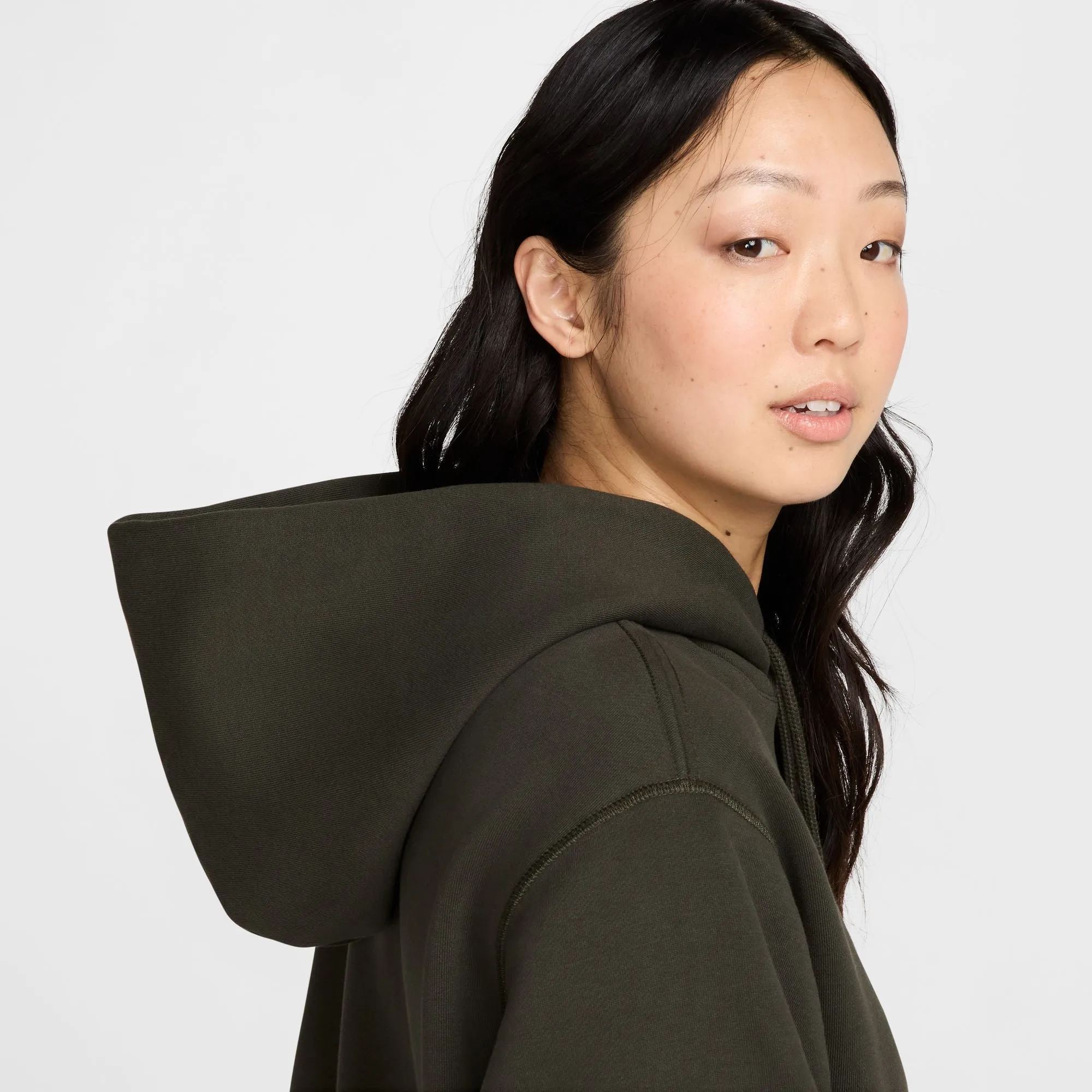 Essential Logo Skate Hoodie