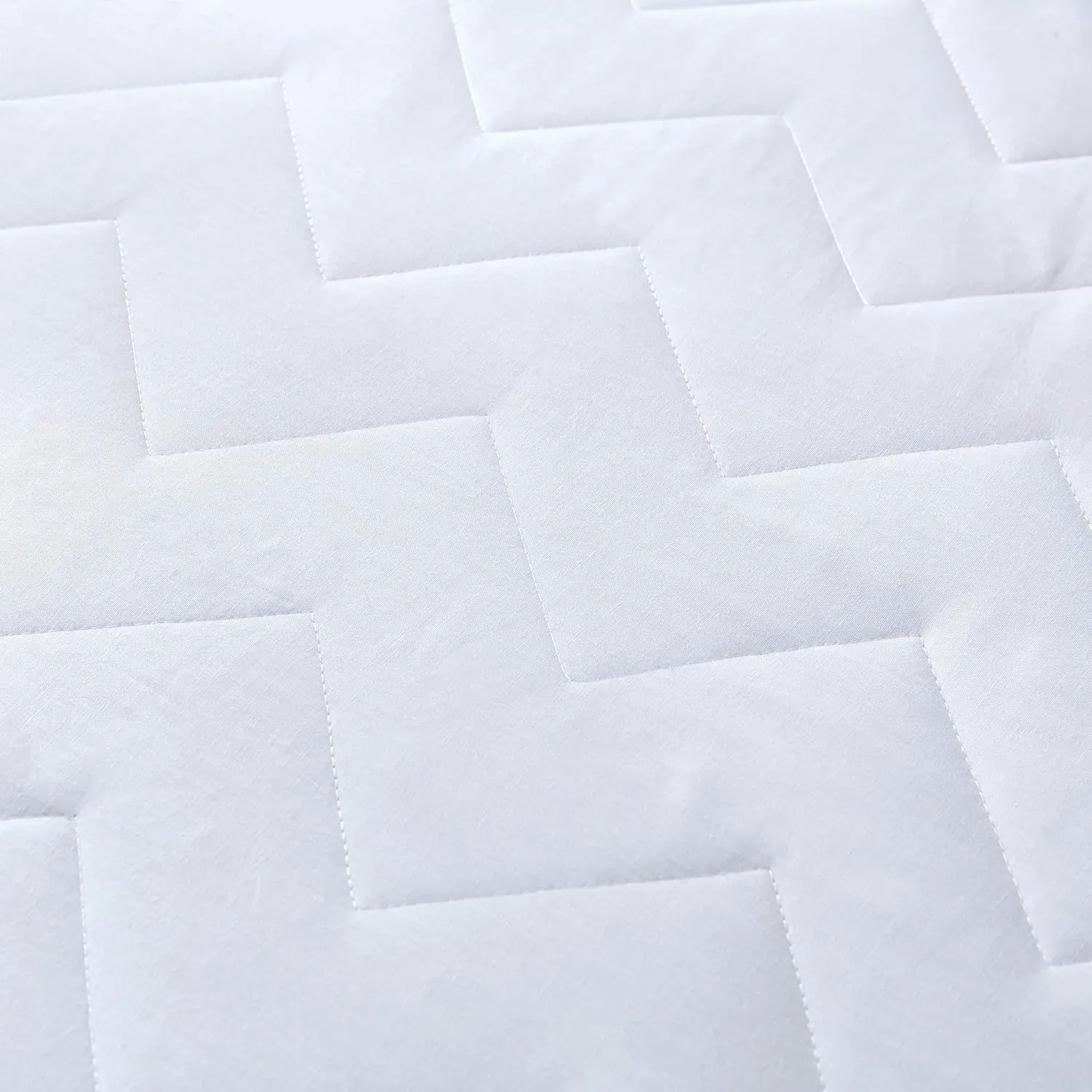 Gioia Casa 100% Ultra-Soft Cotton Quilted Anti-Microbial Mattress Cover Protector - King Size