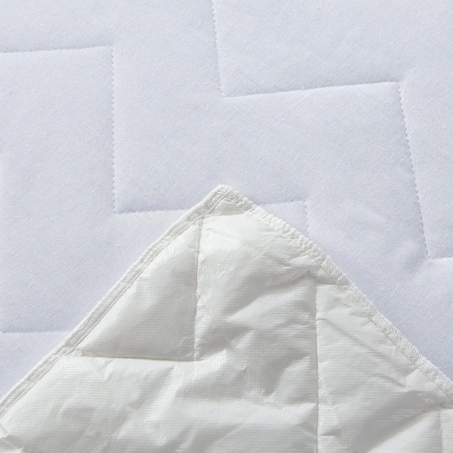 Gioia Casa 100% Ultra-Soft Cotton Quilted Anti-Microbial Mattress Cover Protector - King Size