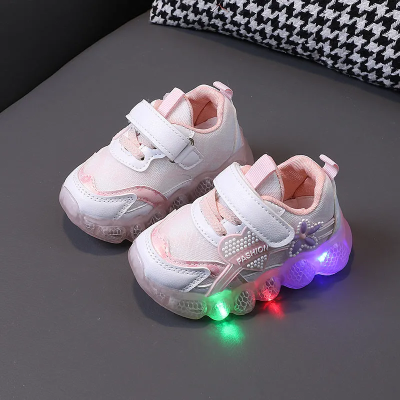 HEART & FLOWER PATCH LED SHOES - LIGHT PINK