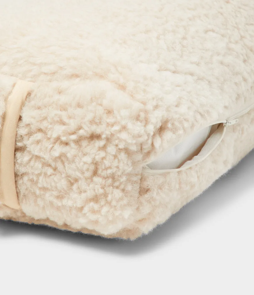 Manduka enlight Rectangular Bolster Wool - Sand ( Manduka-With-Adriene )